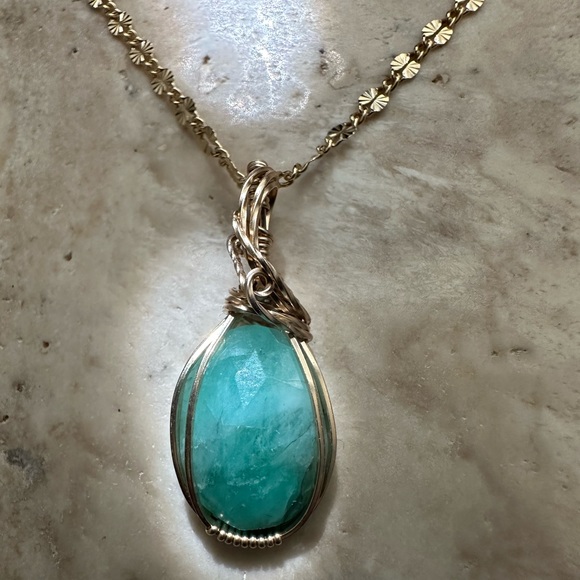 14k Gold Filled Natural Rose Cut Emerald Necklace Pendant - Picture 4 of 13